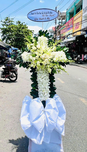 Shop Hoa Tươi Cần Giuộc - Linh Flower - Tiệm Hoa Hoa Tốt Nghiệp Long An