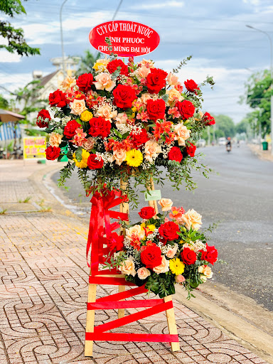 Nhỏ Flower & coffee kiều linh - Tiệm hoa tại Thành phố Đồng Xoài, Bình Phước