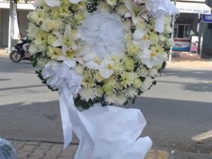kệ hoa đám tang, kệ hoa viếng, lẳng hoa viếng, lẳng hoa đám tang