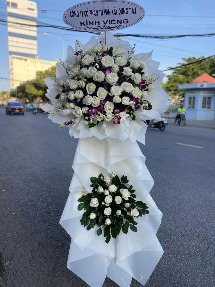 kệ hoa đám tang, kệ hoa viếng, lẳng hoa viếng, lẳng hoa đám tang