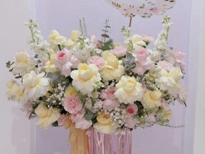 hoa sinh nhật, giỏ hoa sinh nhật tông trắng, hoa sinh nhật tông trắng đẹp