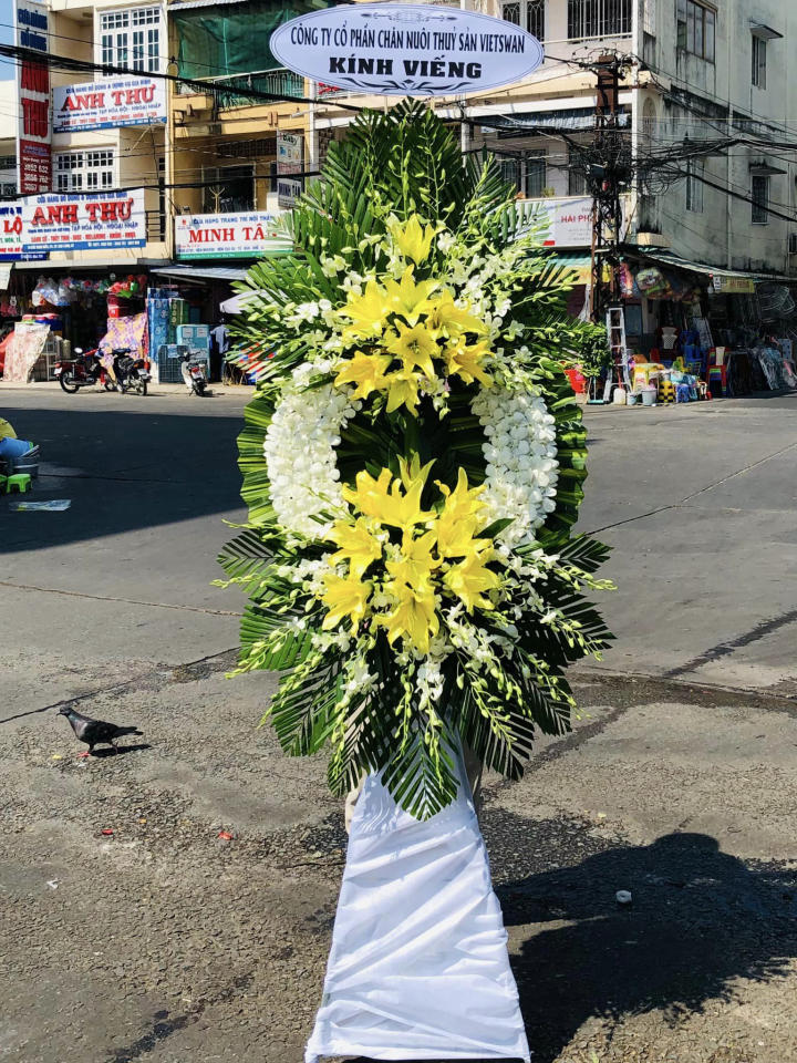 kệ hoa đám tang, kệ hoa viếng, lẳng hoa viếng, lẳng hoa đám tang