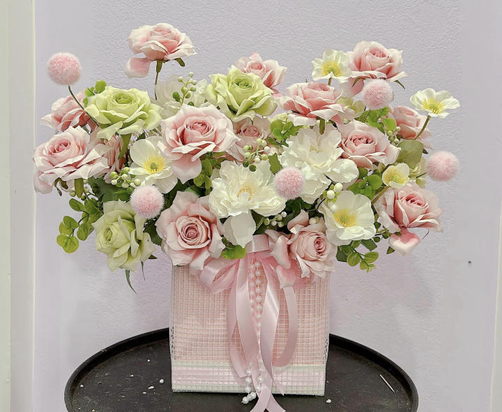 hoa sinh nhật, giỏ hoa sinh nhật tông trắng, hoa sinh nhật tông trắng đẹp