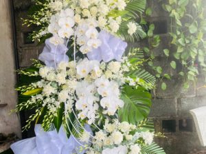 kệ hoa đám tang, kệ hoa viếng, lẳng hoa viếng, lẳng hoa đám tang