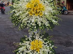 kệ hoa đám tang, kệ hoa viếng, lẳng hoa viếng, lẳng hoa đám tang