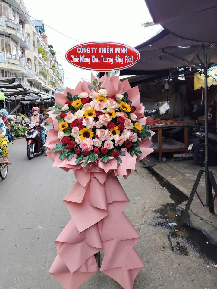 hoa khai trương, kệ hoa khai trương, kệ hoa khai trương đẹp, lẳng hoa khai trương đẹp, lẳng hoa khai trương